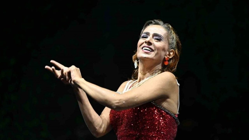 Yıldız Tilbe'den tüyleri diken diken eden İstiklal Marşı performansı - Resim: 5