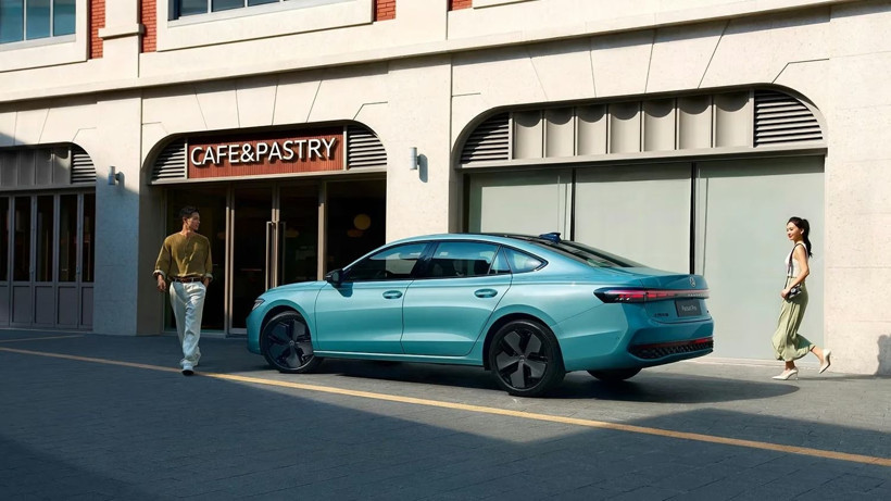 Yeni sedan görücüye çıktı: Ömür boyu motor garantisi detayı dikkat çekti - Resim: 5