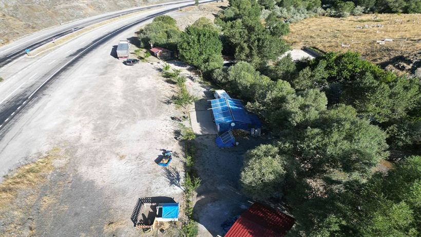 Kaderine terk edilen köy: Tek bir aile yaşıyor - Resim: 9