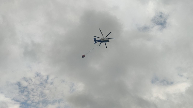 İstanbul’da yangın: Karadan ulaşım yok: Helikopterler peş peşe havalandı - Resim: 2