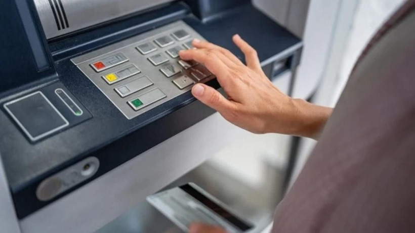 140 lira çekecekti, hayatı değişti: ATM’deki açıkla servet sahibi oldu - Resim: 8