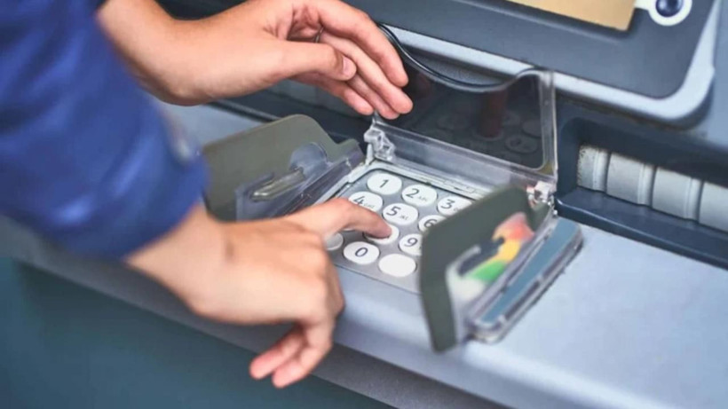 140 lira çekecekti, hayatı değişti: ATM’deki açıkla servet sahibi oldu - Resim: 3