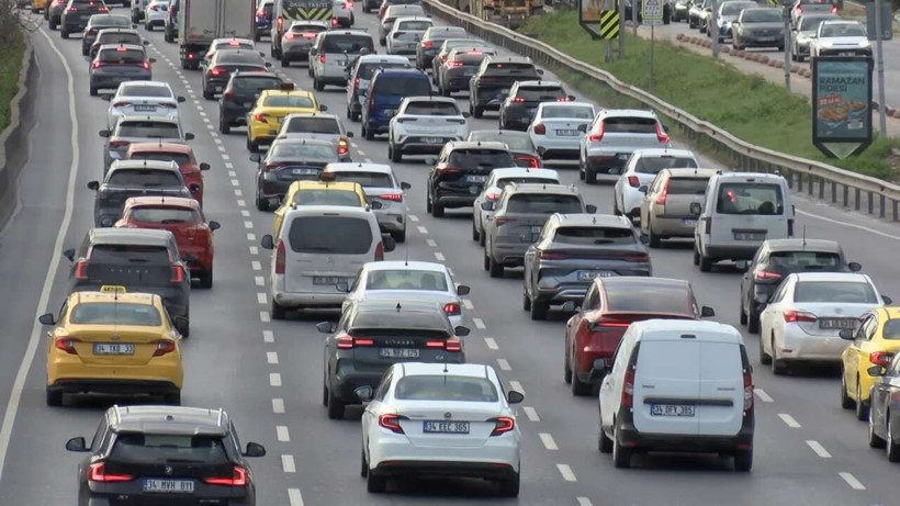 İstanbul güne trafik çilesiyle başladı: Yoğunluk yüzde 71'e ulaştı - Resim: 2
