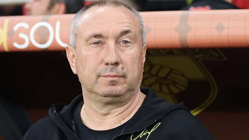 Türk futbolunda ezber bozan hamle: Süper Lig'de kim olsa kovardı, onlar uzattı - Resim: 1