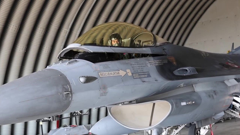 Türk F-16'ları peş peşe havalandı: Karadeniz'de dikkat çeken hareketlilik - Resim: 2