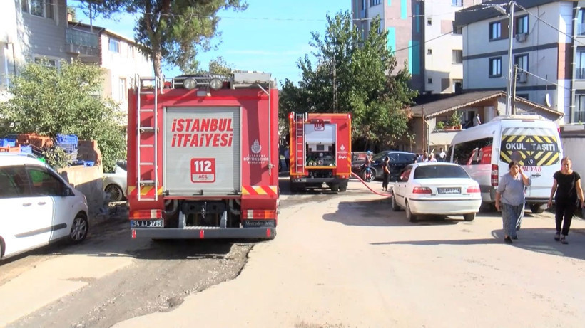 Kıvılcımı çatıyı alev topuna çevirdi - Resim: 3