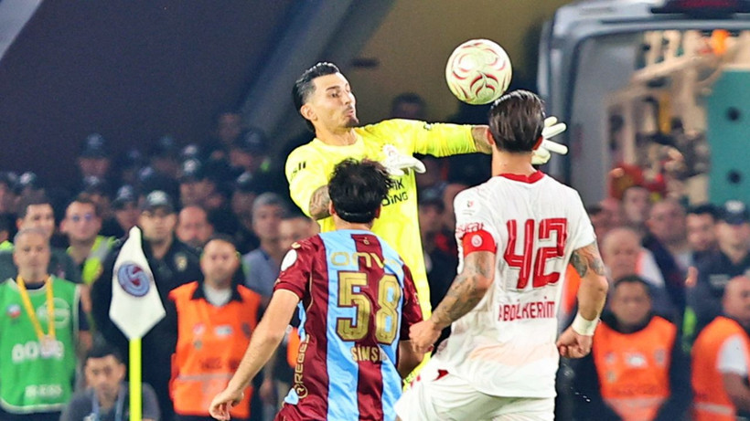 Galatasaray'da savunma alarmı: Sittin sene böyle kötü tablo görülmedi - Resim: 19