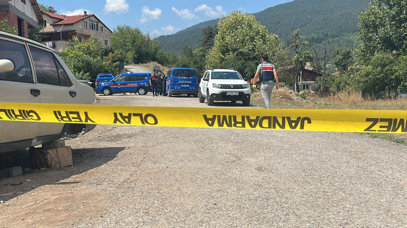 Kaçacak yeri kalmadı: Jandarma evin etrafını kuşattı: Bolu’daki çifte cinayetin sanığı yakalandı - Resim: 4