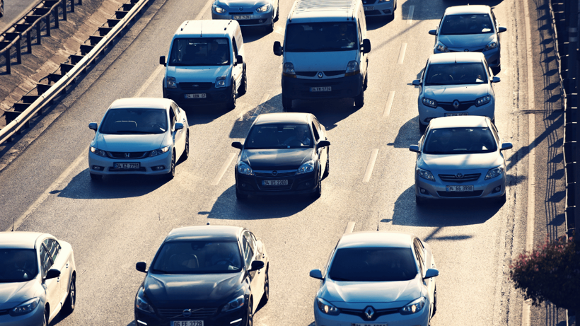 İstanbul’da trafik haritası kırmızıya döndü: İşte kilitlenen noktalar - Resim: 4