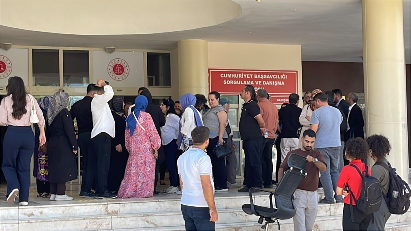 12 barlık yıkım: Evlat acısı bir anneyi yere serdi - Resim: 6