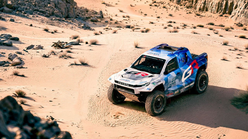 Toyota'dan Dakar’a çevreci hamle: Hidrojenli Hilux çöle iniyor - Resim: 4
