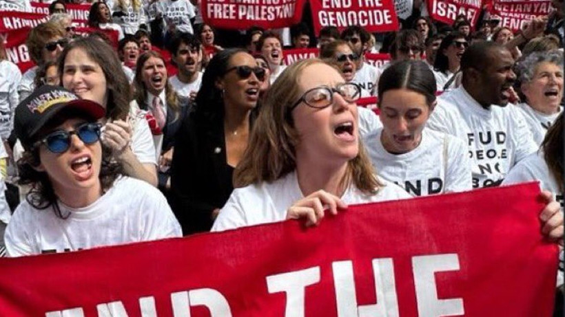 New York'ta Netanyahu protestosu: Binlerce karşıt caddeleri kapattı - Resim: 17