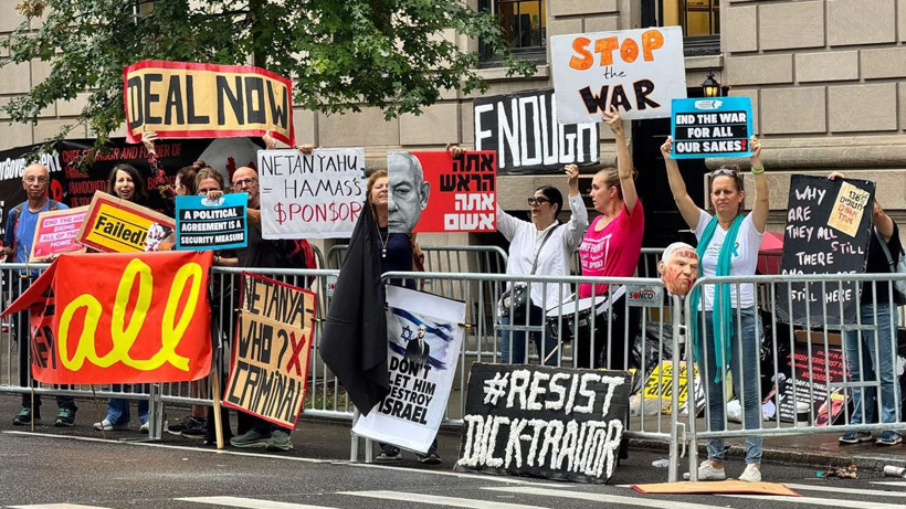 New York'ta Netanyahu protestosu: Binlerce karşıt caddeleri kapattı - Resim: 13