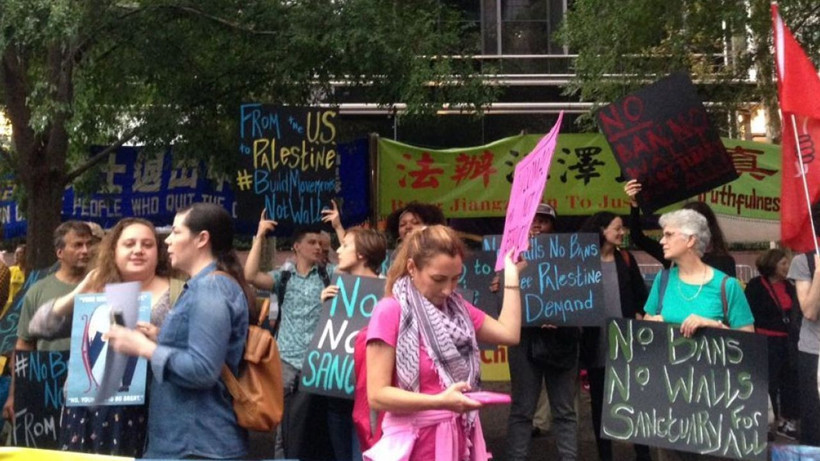 New York'ta Netanyahu protestosu: Binlerce karşıt caddeleri kapattı - Resim: 8