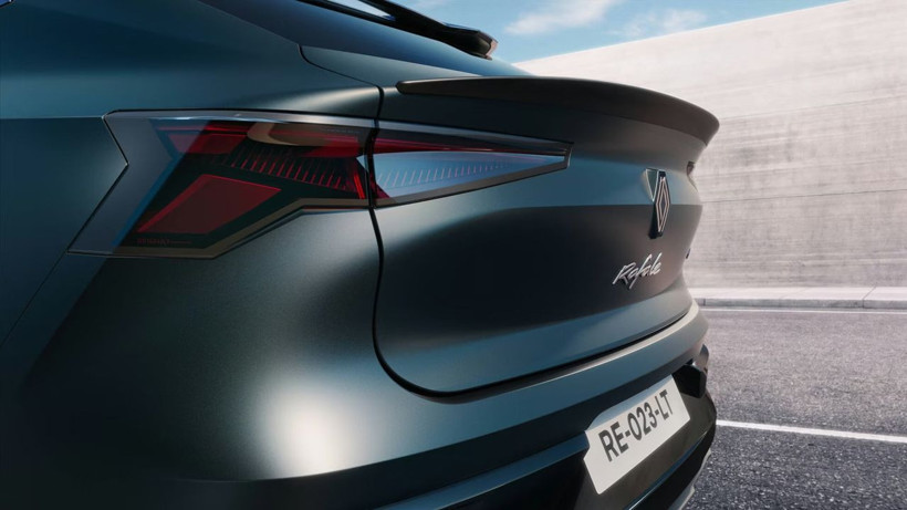Sadece 1.500 adet üretilecek... Renault Rafale Hypnotic sahneye çıktı - Resim: 13