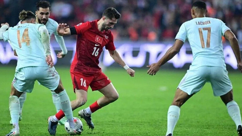 Montella'dan kadroya sürpriz dokunuş: A Milli Takım'ın İtalya maçı muhtemel 11'i - Resim: 2