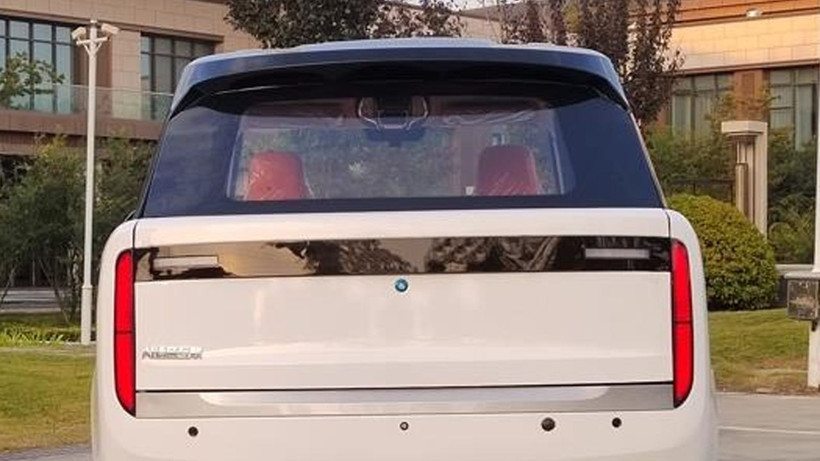 İsveç'te "ehliyetsiz" satılan çakma Range Rover'lara polis engeli - Resim: 3