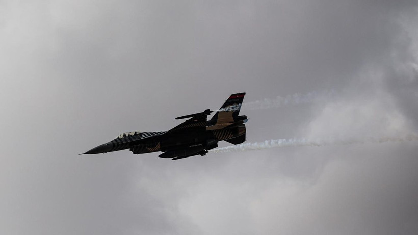 SOLOTÜRK ve ATAK Şanlıurfa semalarında nefes kesti - Resim: 2