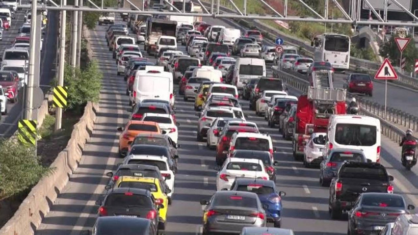 İstanbul'da köprü güzergahı ve E-5'te trafik kilit - Resim: 7