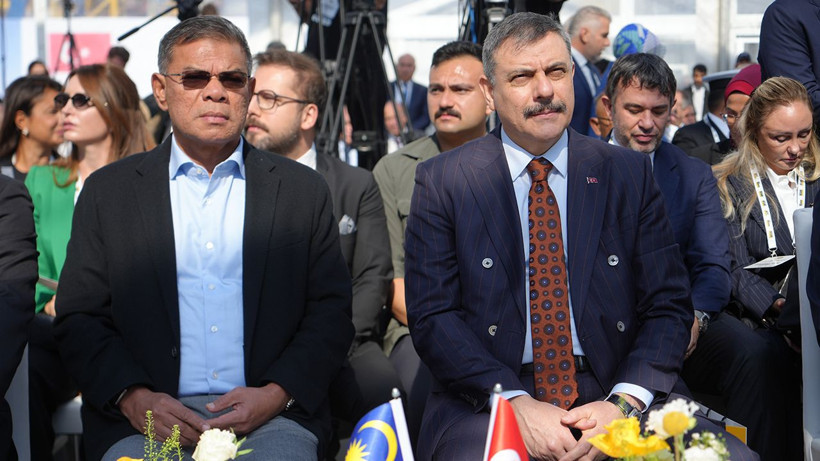 Malezya için inşa edilen 99 metrelik MPMS-1 Kocaeli'de denize indirildi - Resim: 5