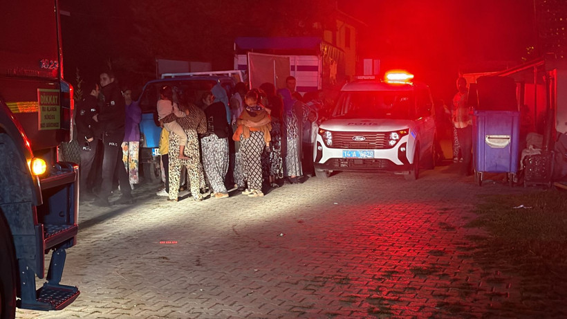 Bolu'daki yangında bir kıvılcım yetti: Mahalle sokağa döküldü - Resim: 6