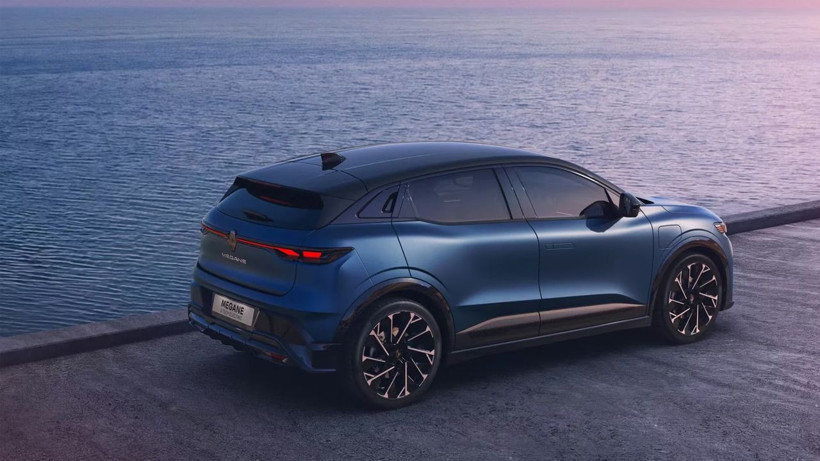 Yeni Renault Megane E-Tech'in Avrupa fiyatı belli oldu - Resim: 7