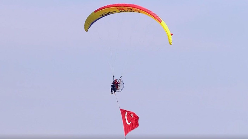 Rüzgarı dize getirdiler: Nefesler tutuldu, gözler gökyüzüne çevrildi - Resim: 11