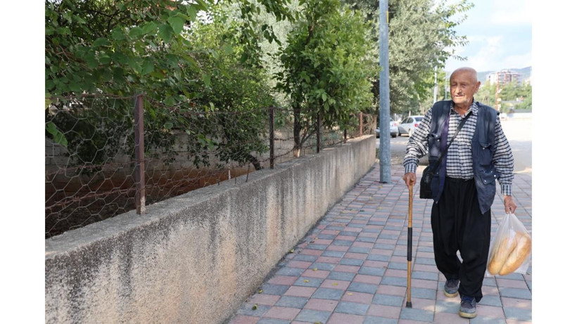 86 yaşında ama gençlere taş çıkartıyor: Her gün yaptığını duyan şaşırıyor - Resim: 2