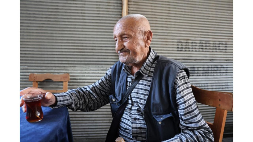 86 yaşında ama gençlere taş çıkartıyor: Her gün yaptığını duyan şaşırıyor - Resim: 1