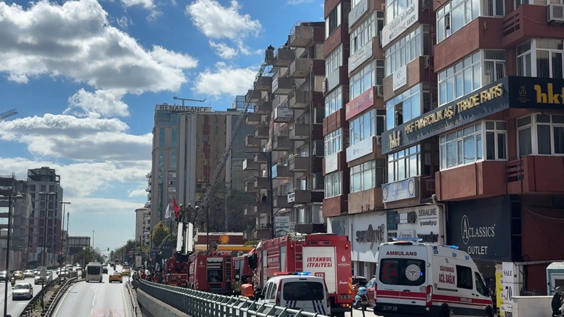 İstanbul’da dans akademisinde yangın: Dakikalar içinde duman binayı sardı - Resim: 1