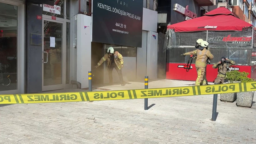 İstanbul’da dans akademisinde yangın: Dakikalar içinde duman binayı sardı - Resim: 6