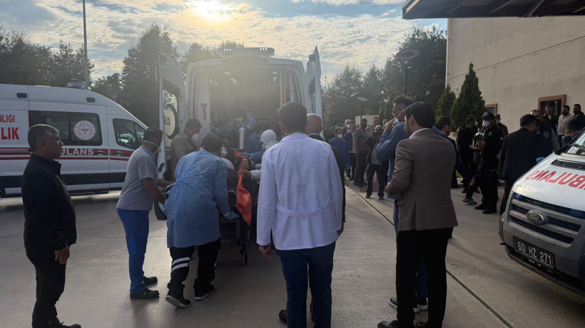 Turhal Şeker Fabrikası'nda gaz sızıntısı: Çok sayıda işçi hastanelik oldu - Resim: 3