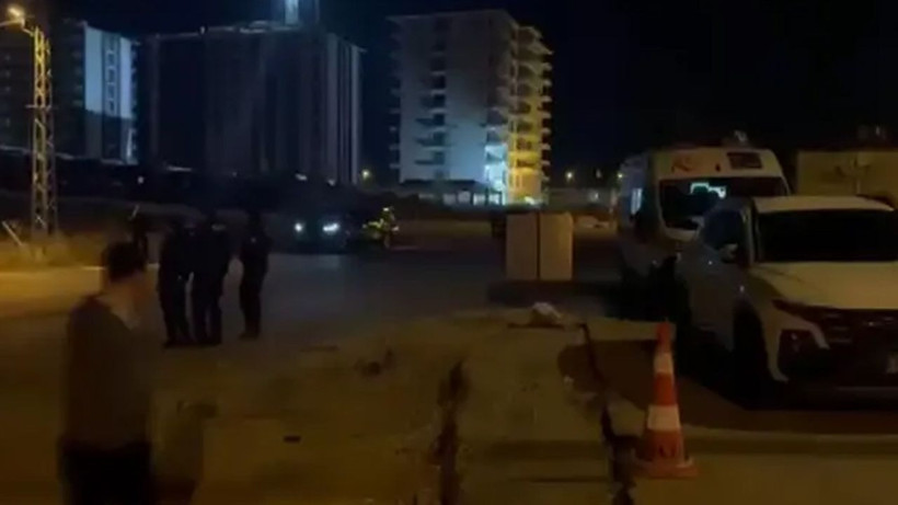 Bütün Türkiye yasta: Şehit polis Ahmet Türkoğlu son yolculuğuna uğurlandı - Resim: 9