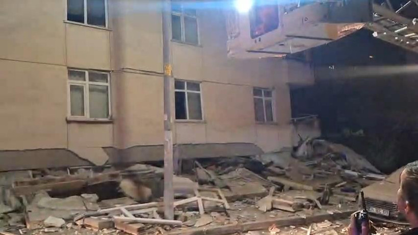 İstanbul Maltepe'de 7 katlı bina çöktü: Enkazda kalanlar var - Resim : 4