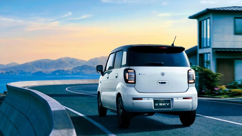 Fiyatı çok ucuz, menzili çok uzun: Suzuki'nin ilk elektrikli canavarı pazarı sallayacak - Resim: 14