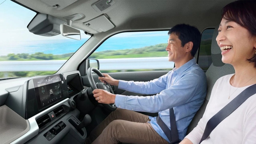 Fiyatı çok ucuz, menzili çok uzun: Suzuki'nin ilk elektrikli canavarı pazarı sallayacak - Resim: 8