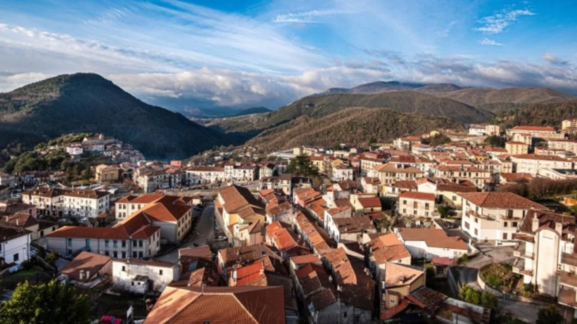Avrupa'nın göbeğinde 55 liraya ev satıyorlar: Sadece tek bir şartı var - Resim: 5