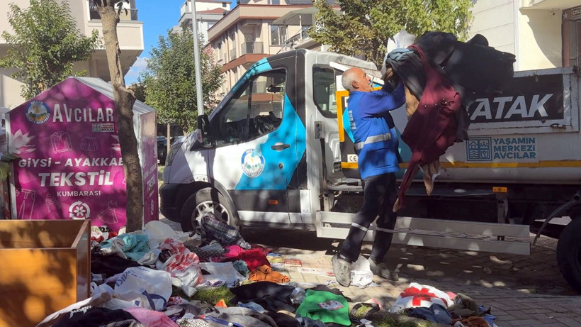 Bedava kıyafet izdihamı: Yer: İstanbul - Resim: 2