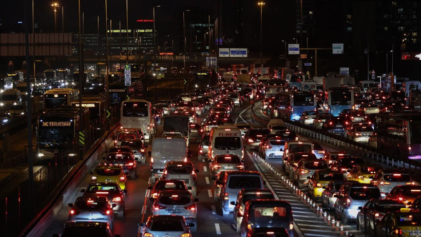 İstanbul'da eve dönüş çilesi: Trafik yüzde 89'a ulaştı, işte detaylar - Resim: 6