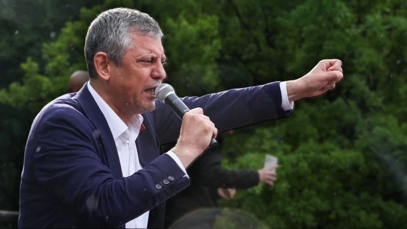 Halk TV önünde kayyum protestosu: Özgür Özel vatandaşlara seslendi - Resim : 4