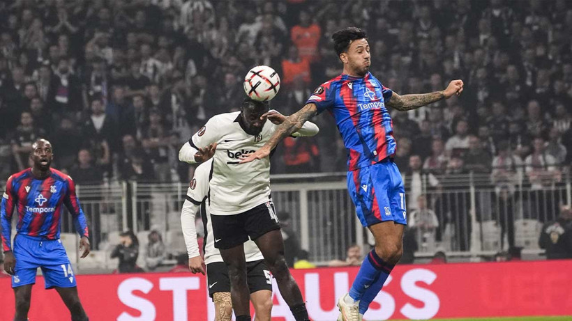 Dwight McNeil'den Beşiktaş taraftarına övgü: 'Oynadığım en iyi atmosferlerden biriydi' - Resim : 1