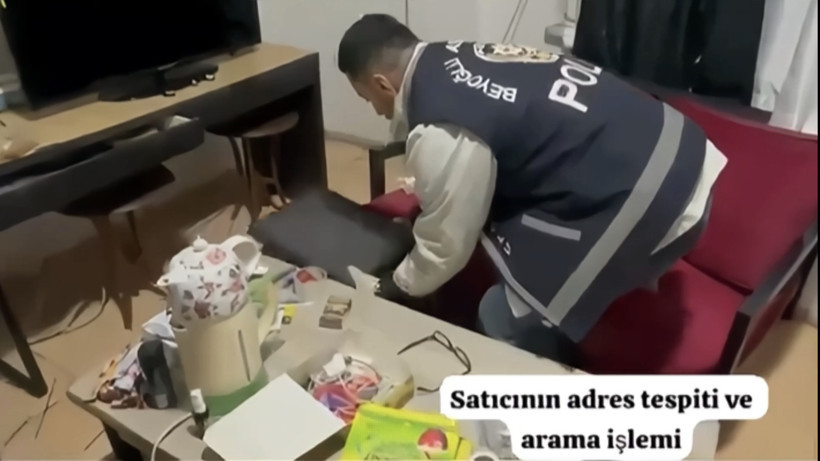 Beyoğlu’nda sokak torbacısı suçüstü yakalandı - Resim : 2