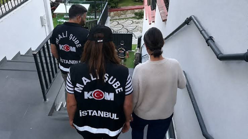 Sinem Dedetaş görevine dönecek mi? “Ne kıymetli şey özgürlük” dedi, saatler sonra tahliye edildi - Resim : 3