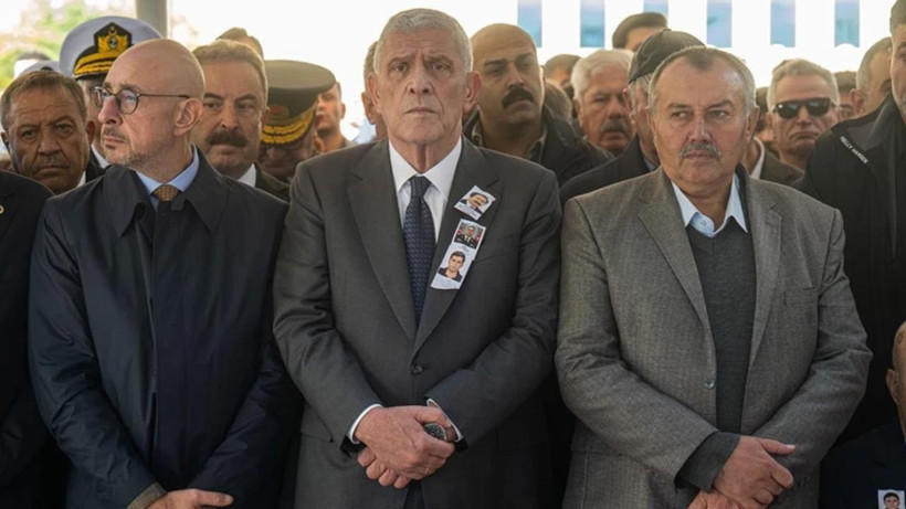 OHAL Bölge Valisi ve eski Devlet Bakanı Ünal Erkan son yolculuğuna uğurlandı - Resim : 2