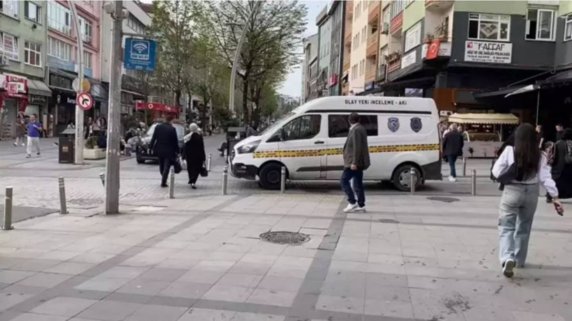 Zeytinburnu'nda esnaf kendisini tehdit eden saldırganı silahla yaraladı - Resim : 1