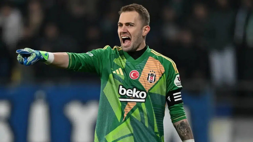 Kadro dışı kalan Mert Günok’un transfer kararı - Resim : 1