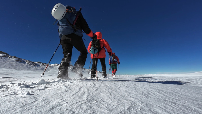 Eksi 20'de bilinci gitti! Zirve yolunda &ouml;l&uuml;m tehlikesi - Resim : 2