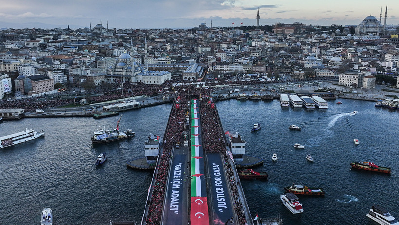 Galata K&ouml;pr&uuml;s&uuml;'nda Filistin'e destek y&uuml;r&uuml;y&uuml;ş&uuml; - Resim : 3