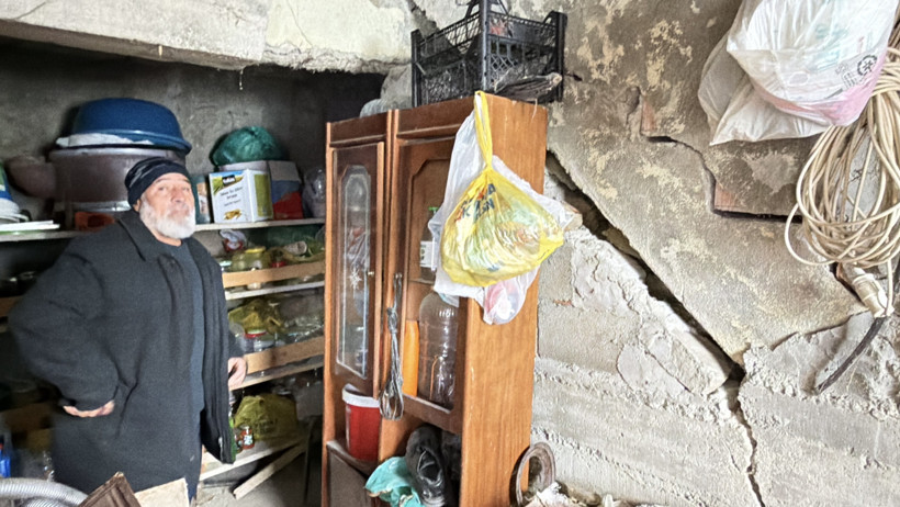 Bartın’da heyelan alarmı: Köylülerin uykuları kaçtı: Sabaha kadar nöbet tutuyorlar - Resim : 1