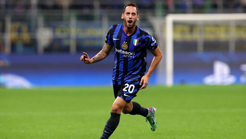 Hakan &Ccedil;alhanoğlu Galatasaray'a mı? &Uuml;nl&uuml; gazeteci kesin konuştu - Resim : 2